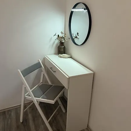 Apartment Old Town Nest Steps From Kalelarga Zadar